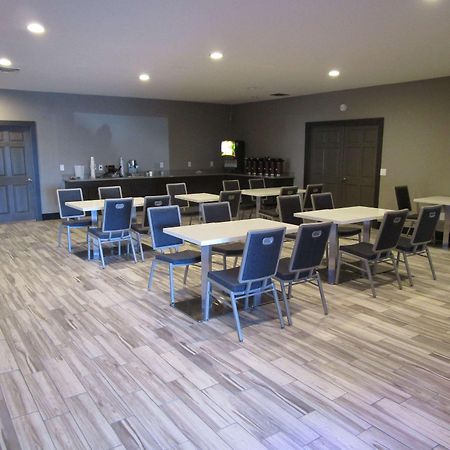 Surestay Plus Hotel By Best Western Point Ричмънт Екстериор снимка